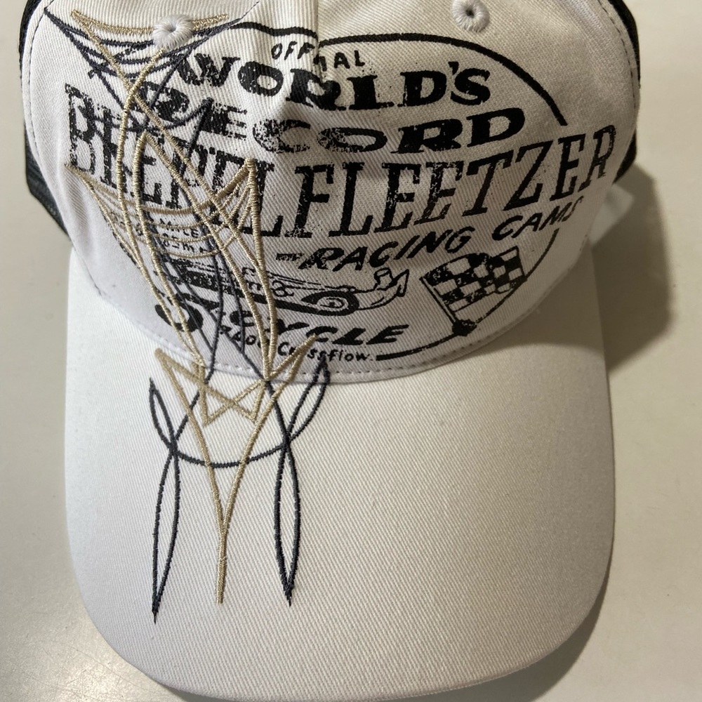 New! Von Dutch Black and White trucker hat